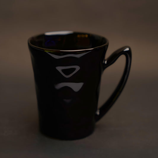 Midnight Facet Ceramic Coffee Mug – Glossy Geometric Finish